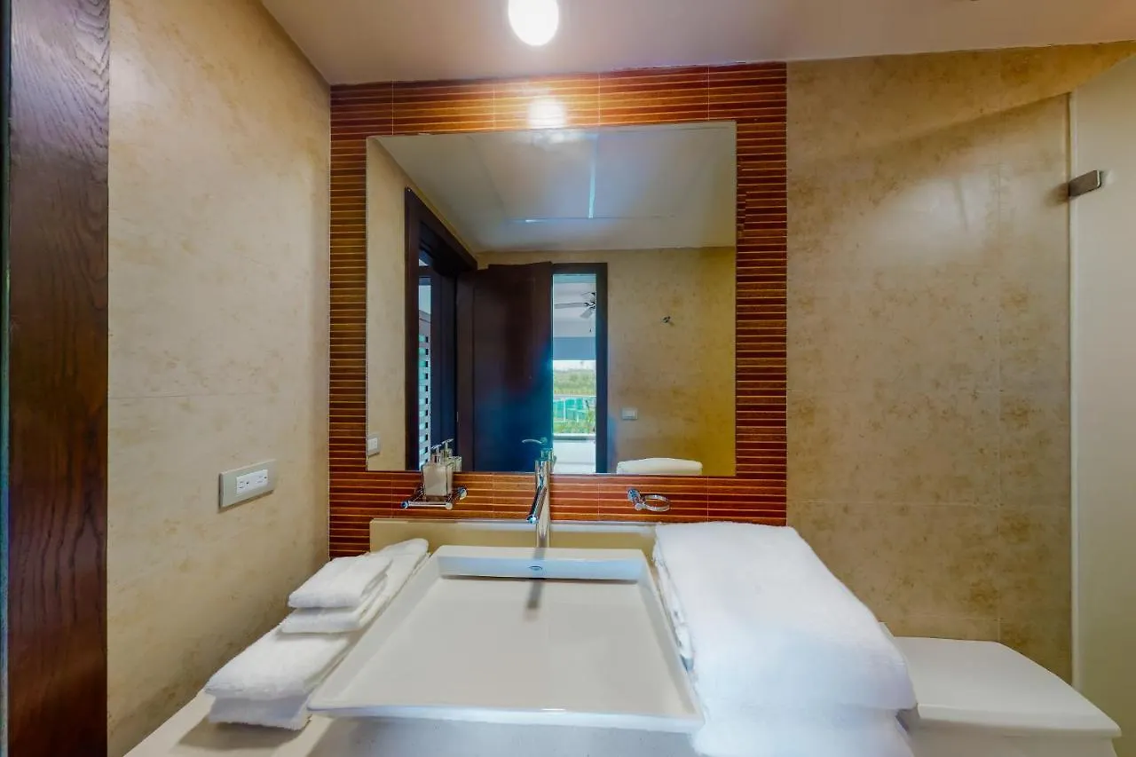 Hakuna Matata 725N At Mareazul Beachfront Playa del Carmen Appartamento